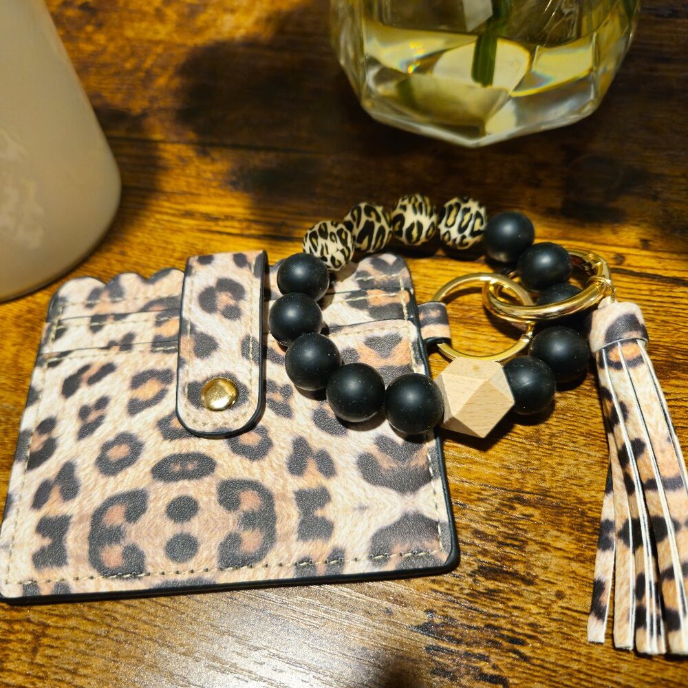 Bangle Wallet, Women's wristlet, Silicone Wristlet, Wristlet Wallet. Leopard